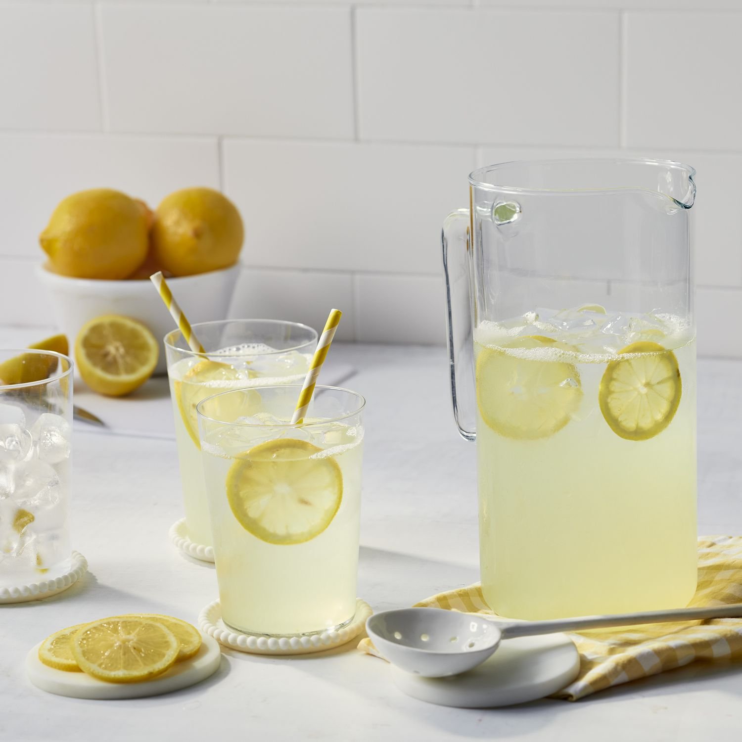 How Do You Make Old-Fashioned Lemonade